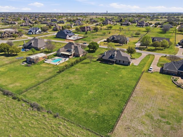 11079 Sarah Lane, Fort Worth, TX 76179