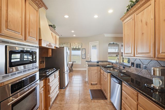 11079 Sarah Lane, Fort Worth, TX 76179