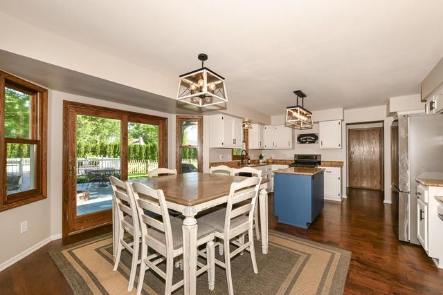S79W15547 Foxboro PLACE, Muskego, WI 53150