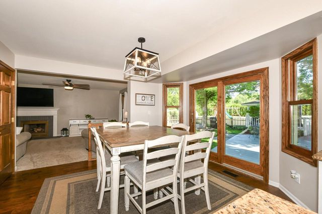 S79W15547 Foxboro PLACE, Muskego, WI 53150