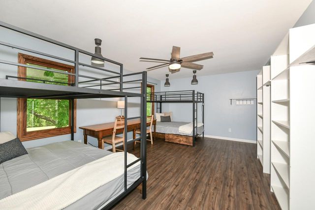 S79W15547 Foxboro PLACE, Muskego, WI 53150