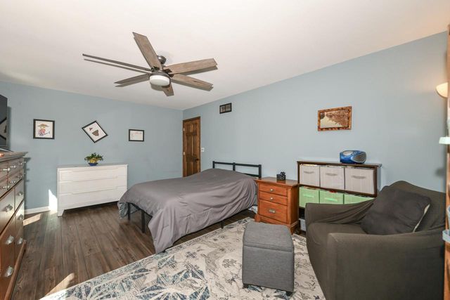 S79W15547 Foxboro PLACE, Muskego, WI 53150