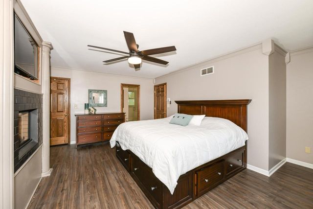 S79W15547 Foxboro PLACE, Muskego, WI 53150