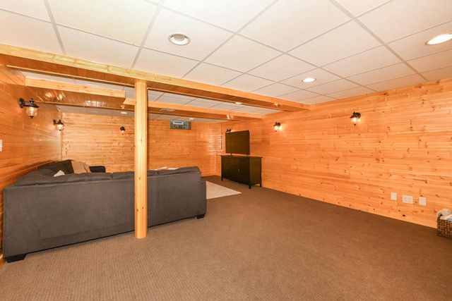 S79W15547 Foxboro PLACE, Muskego, WI 53150