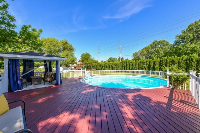 S79W15547 Foxboro PLACE, Muskego, WI 53150