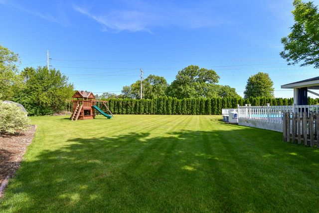 S79W15547 Foxboro PLACE, Muskego, WI 53150