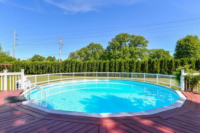 S79W15547 Foxboro PLACE, Muskego, WI 53150