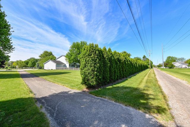S79W15547 Foxboro PLACE, Muskego, WI 53150