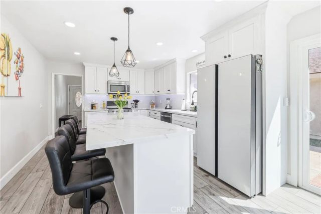 1585 Camelot, Corona, CA 92882