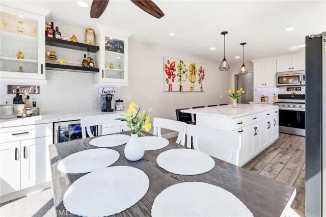 1585 Camelot, Corona, CA 92882