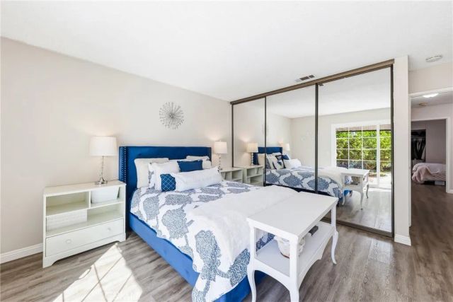 1585 Camelot, Corona, CA 92882
