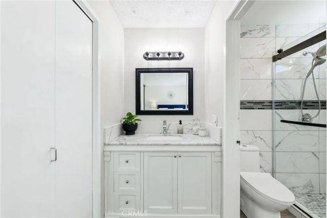 1585 Camelot, Corona, CA 92882