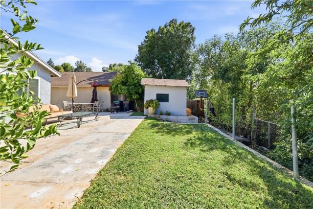 1585 Camelot, Corona, CA 92882