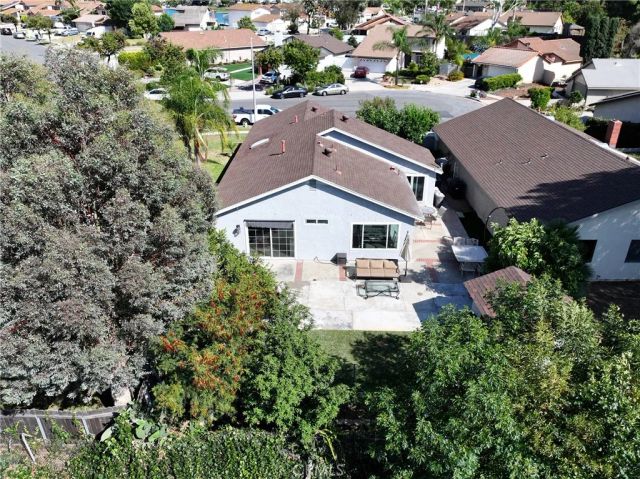 1585 Camelot, Corona, CA 92882