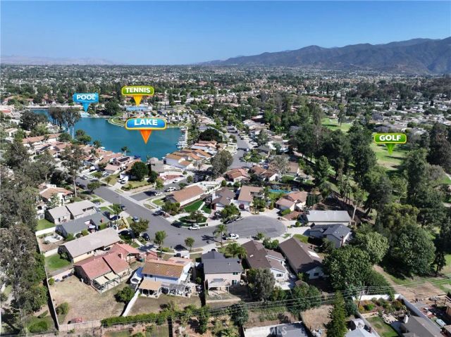 1585 Camelot, Corona, CA 92882