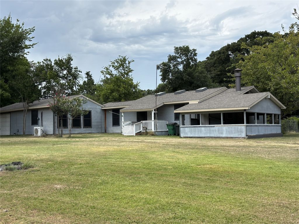 2535 Red Bud Trail, Quinlan, TX 75474
