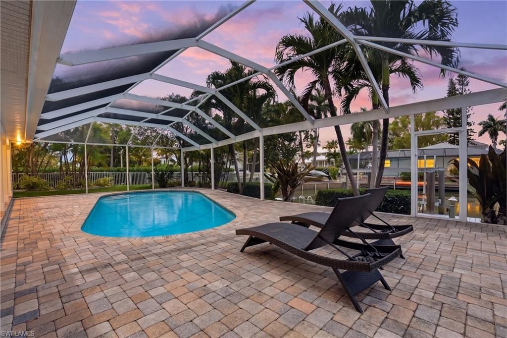 1590 Sandpiper ST, NAPLES, FL 34102 — photo 2