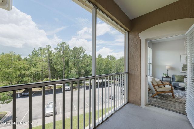 7990 BAYMEADOWS Road 812, Jacksonville, FL 32256