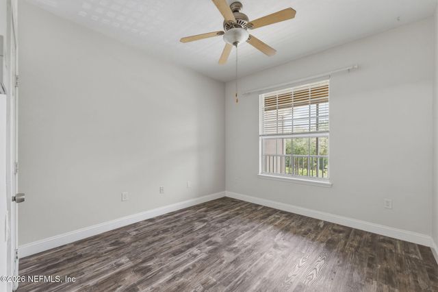 7990 BAYMEADOWS Road 812, Jacksonville, FL 32256