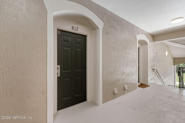 7990 BAYMEADOWS Road 812, Jacksonville, FL 32256