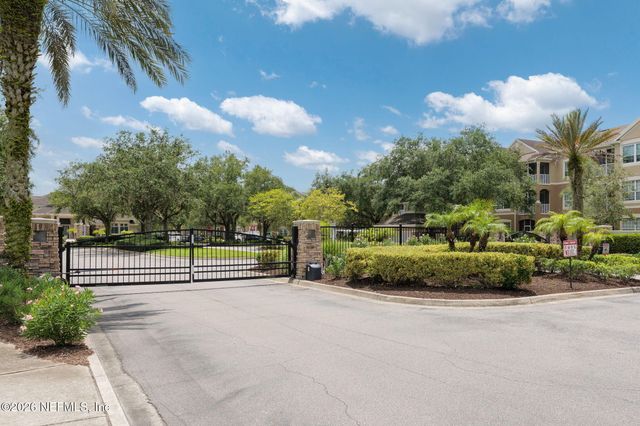 7990 BAYMEADOWS Road 812, Jacksonville, FL 32256