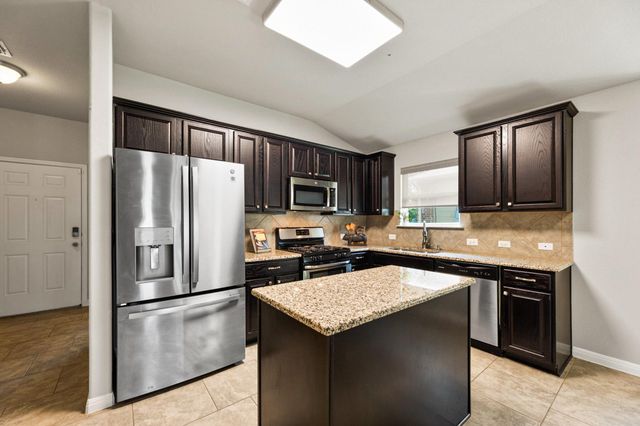 132 Moulins LN, Georgetown, TX 78626
