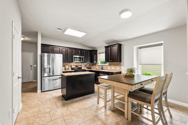 132 Moulins LN, Georgetown, TX 78626