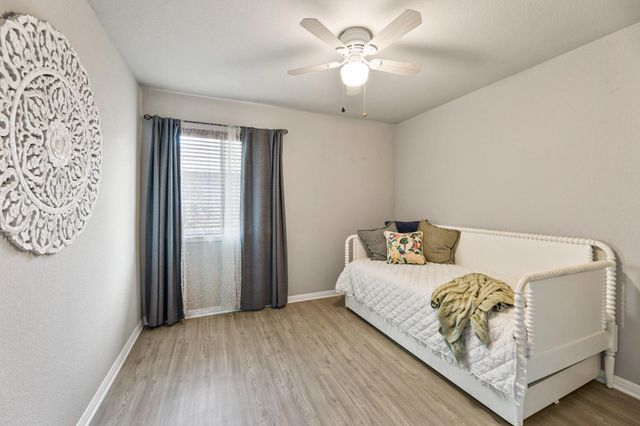 132 Moulins LN, Georgetown, TX 78626