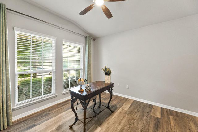 132 Moulins LN, Georgetown, TX 78626