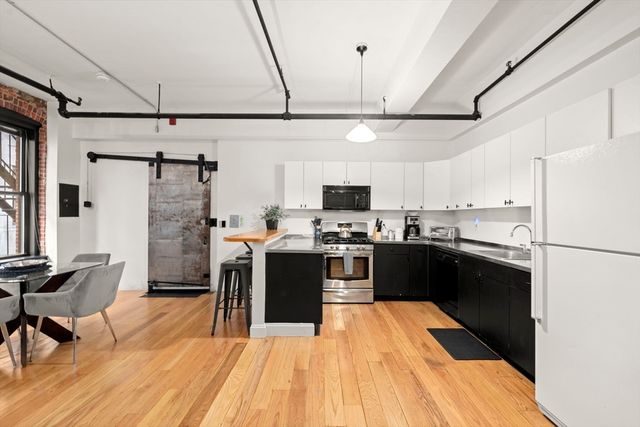 19 Stanhope 2C, Boston, MA 02116