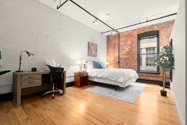 19 Stanhope 2C, Boston, MA 02116