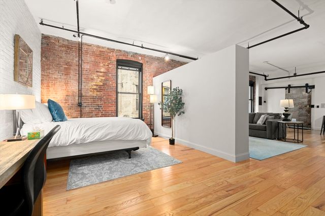 19 Stanhope 2C, Boston, MA 02116