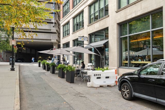 19 Stanhope 2C, Boston, MA 02116