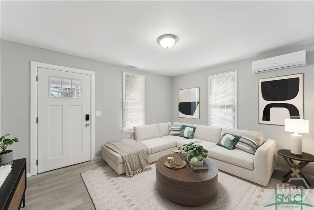 Image 2 of property listing at 810-816 W 38th/ 2120- 2122 Bulloch Street, Savannah, GA 31415