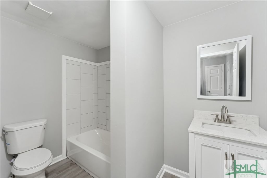 Image 6 of property listing at 810-816 W 38th/ 2120- 2122 Bulloch Street, Savannah, GA 31415