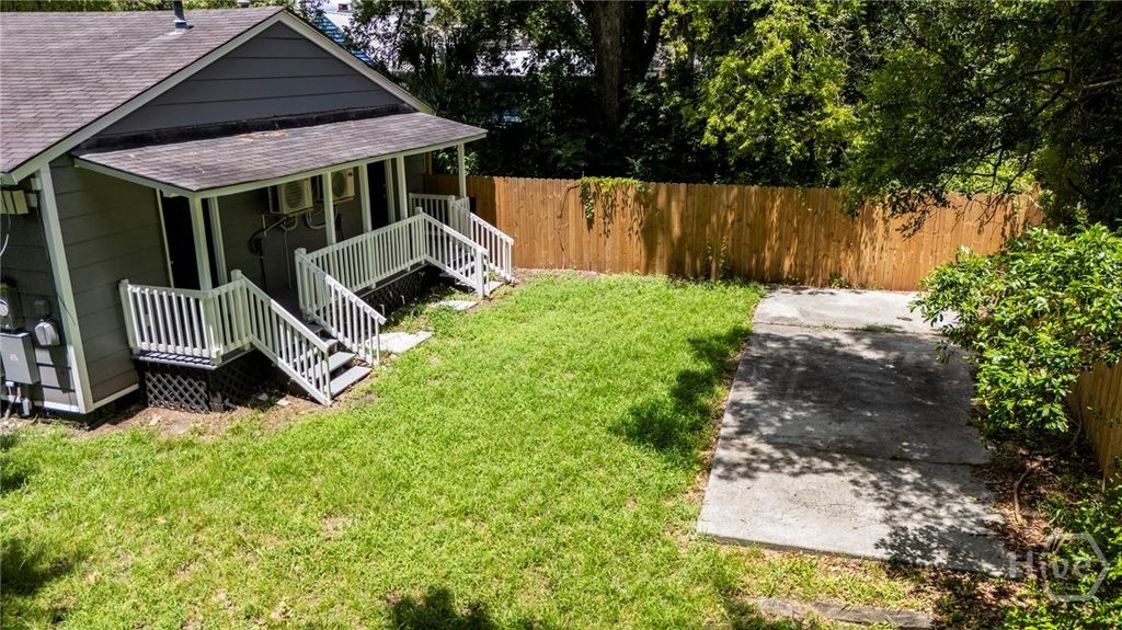 Image 8 of property listing at 810-816 W 38th/ 2120- 2122 Bulloch Street, Savannah, GA 31415