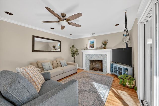 6016 Homesweet Way, Carmichael, CA 95608