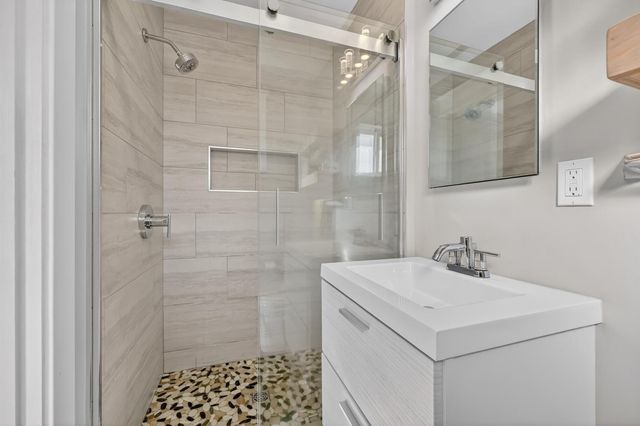 6016 Homesweet Way, Carmichael, CA 95608