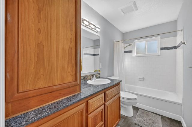 6016 Homesweet Way, Carmichael, CA 95608