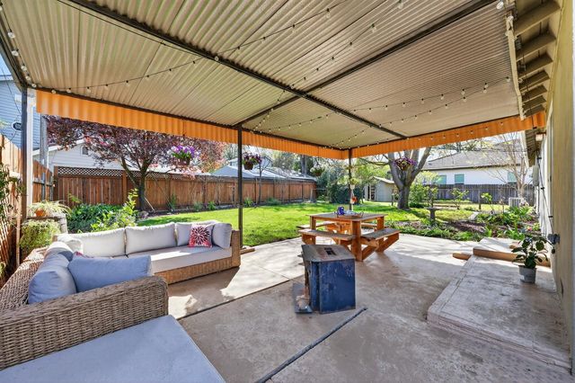 6016 Homesweet Way, Carmichael, CA 95608