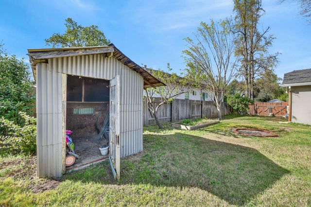 6016 Homesweet Way, Carmichael, CA 95608