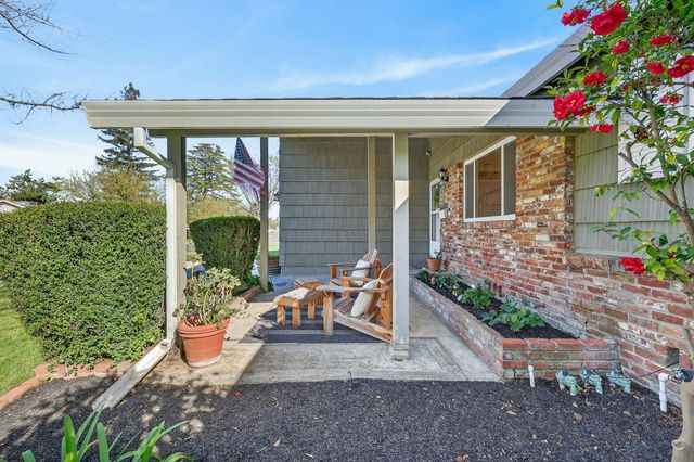 6016 Homesweet Way, Carmichael, CA 95608