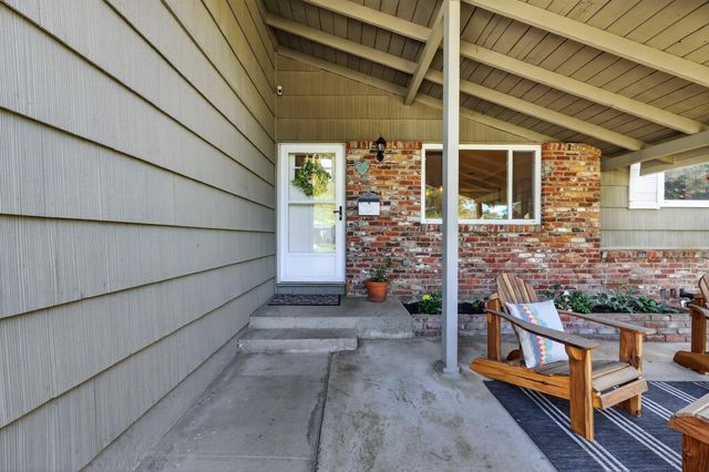 6016 Homesweet Way, Carmichael, CA 95608