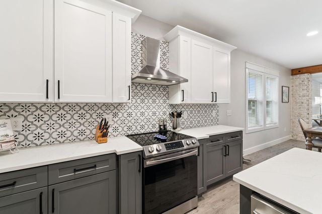 934 Bay Grove Road, Freeport, FL 32439