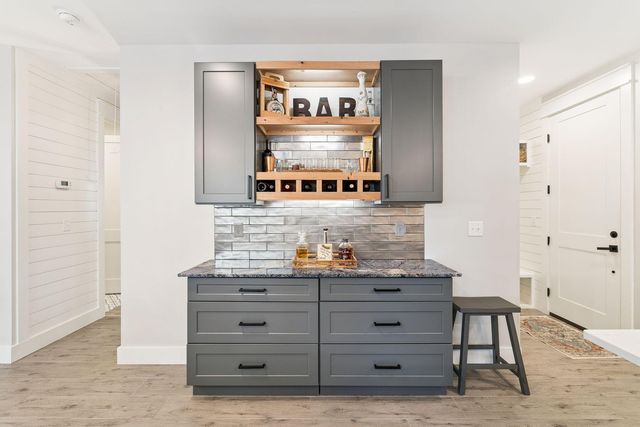 934 Bay Grove Road, Freeport, FL 32439