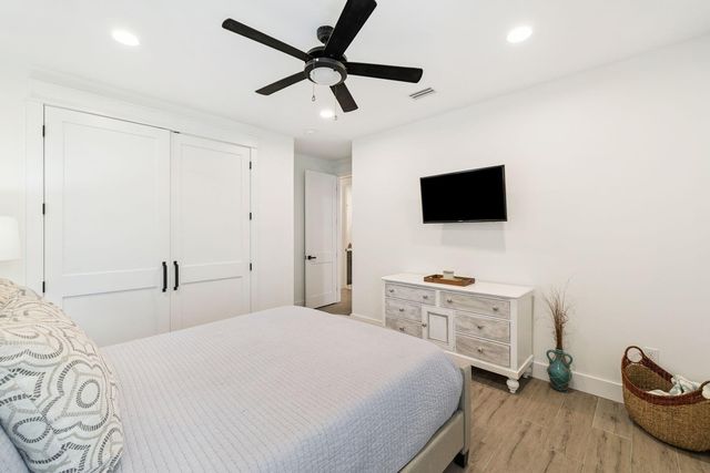 934 Bay Grove Road, Freeport, FL 32439