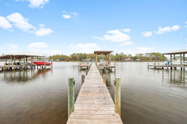 934 Bay Grove Road, Freeport, FL 32439