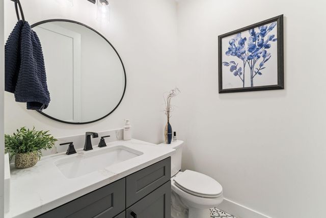 934 Bay Grove Road, Freeport, FL 32439