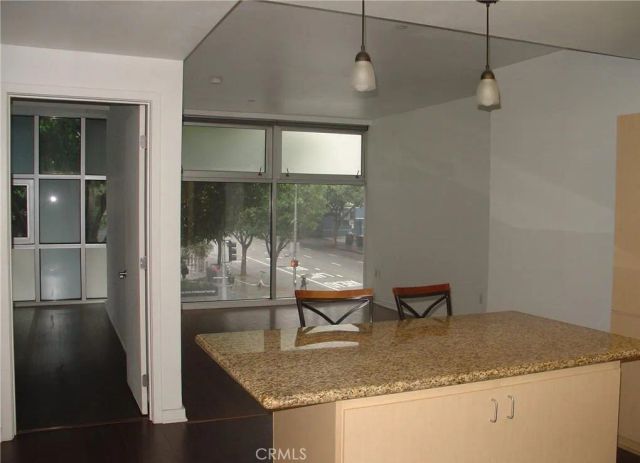 630 W 6th 216, Los Angeles, CA 90017
