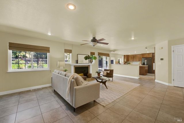 3202 Del Monte Ct, Fairfield, CA 94534